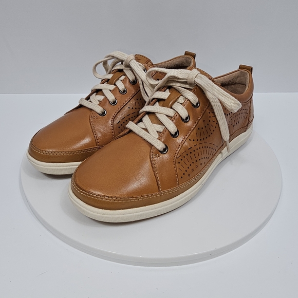 NWT Cobb Hill Bailee Brown Leather Sneaker 6 Lace Up Perforated CI7740 - Picture 9 of 12